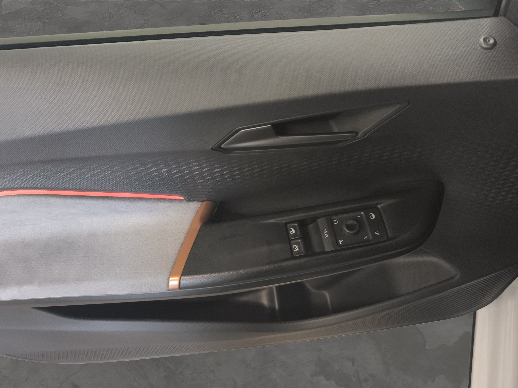 LED NAVI PANO SOUND 360°KAMERA 13