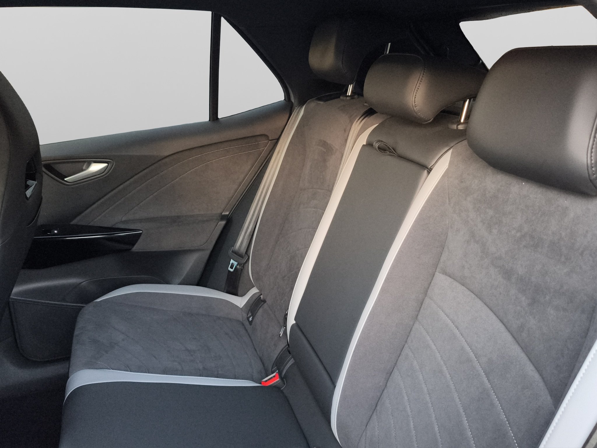 Pro Move IQ-LIGHT HUD NAVI 19-ALU ACC SIDEASS PARKASS 360°KAMERA SHZ KEYLESS 13