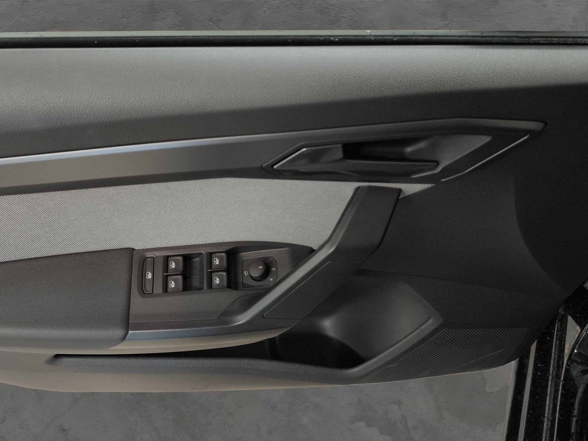 1.0 TSI DSG FR LED NAVI ACC PDC KAMERA SHZ KEYLESS