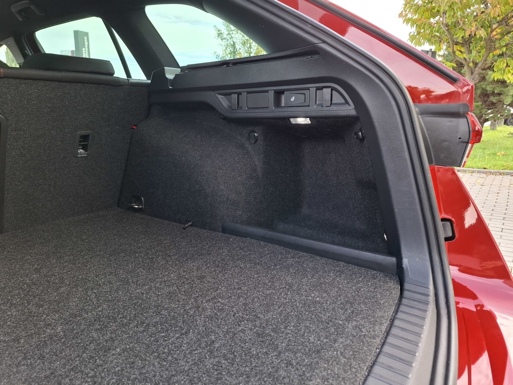 Combi RS iV 1.4 TSI DSG 180 kW Hybrid 14