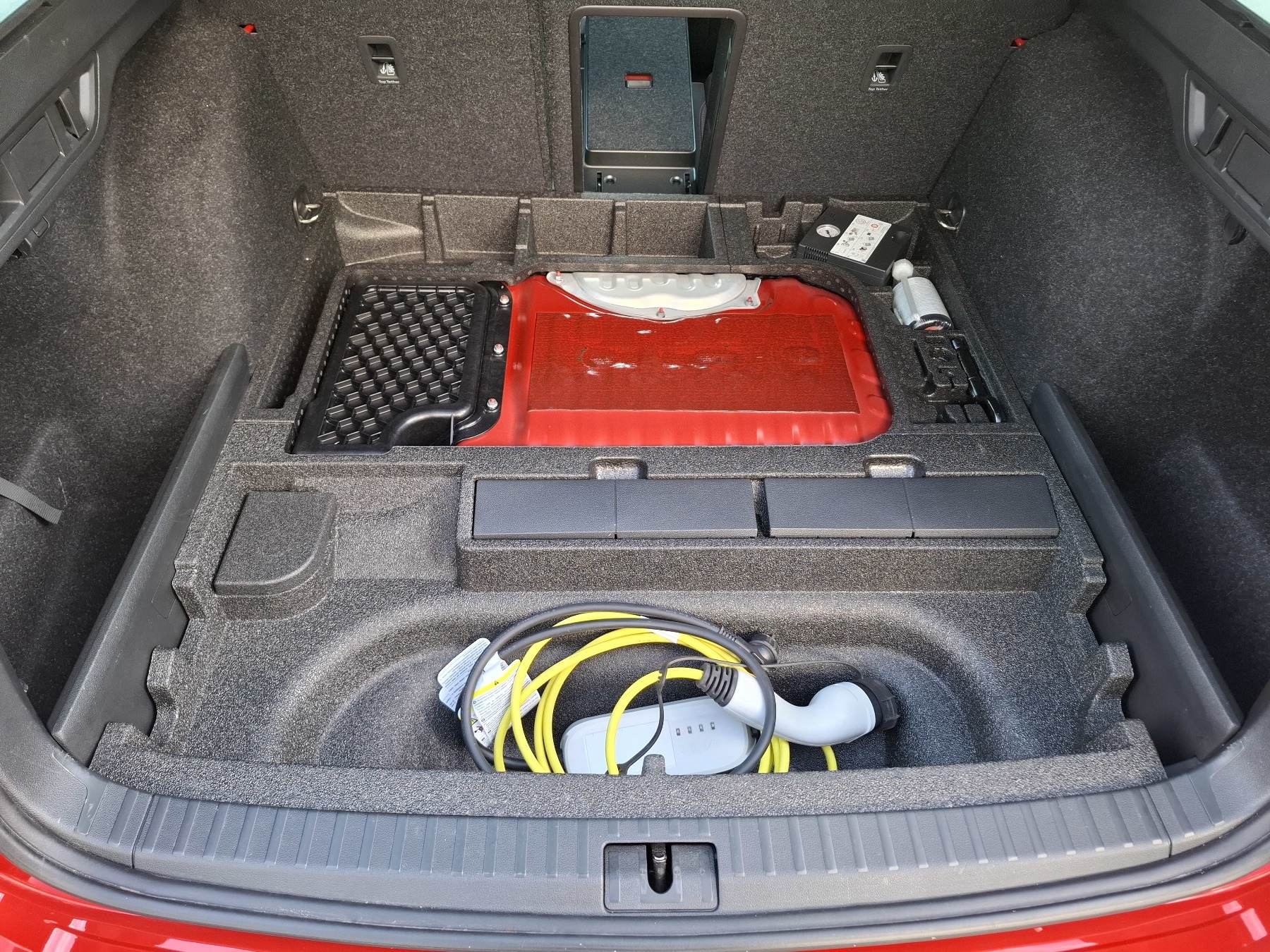 Combi RS iV 1.4 TSI DSG 180 kW Hybrid 15