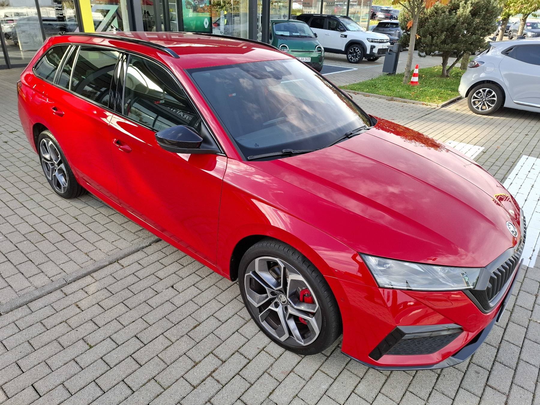 Combi RS iV 1.4 TSI DSG 180 kW Hybrid 4