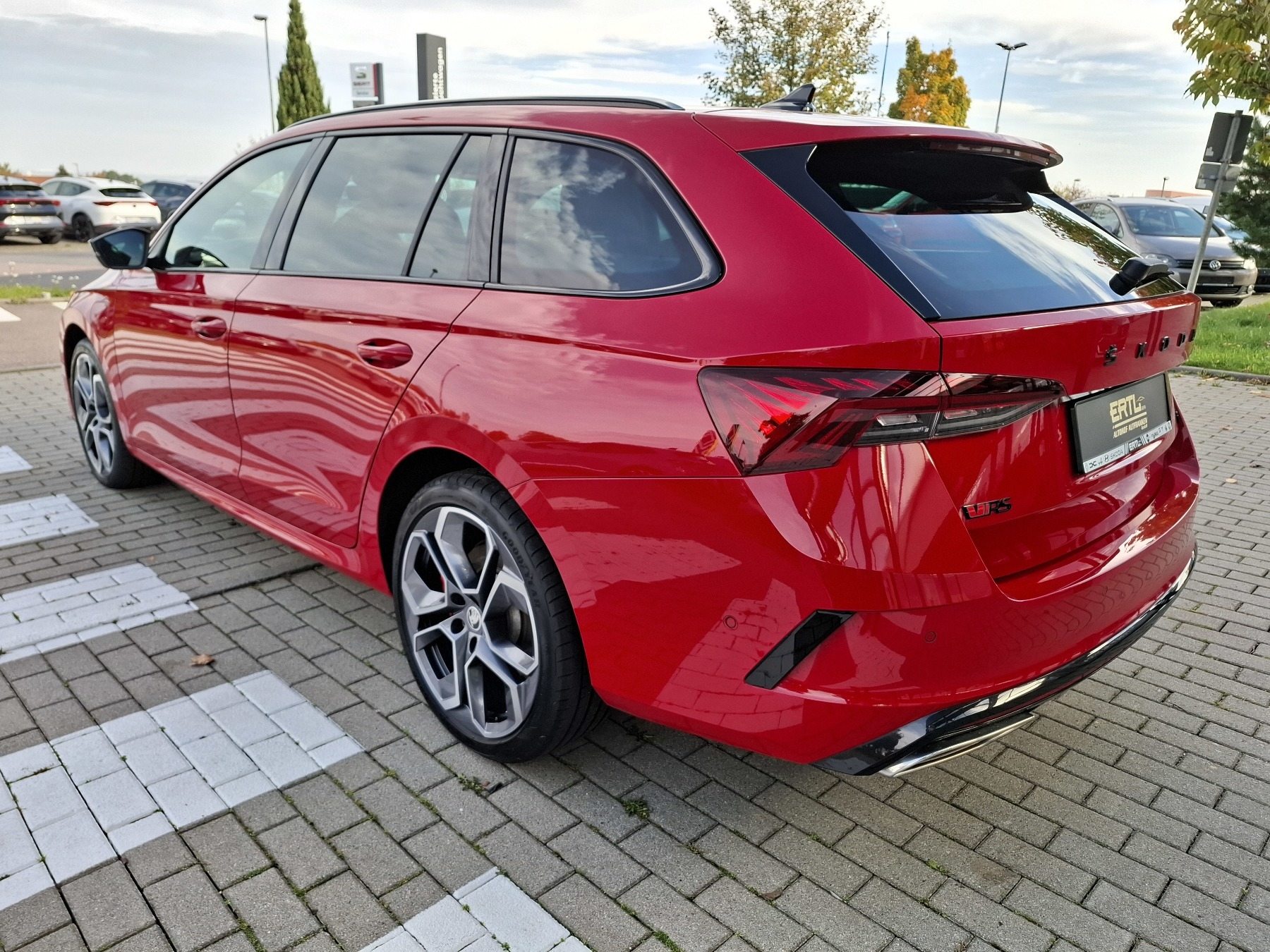 Combi RS iV 1.4 TSI DSG 180 kW Hybrid 7