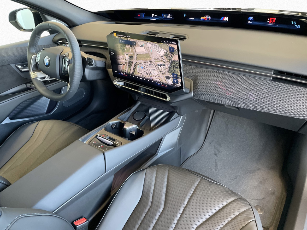 i3 50 xDrive Sportpaket Bluetooth HUD Klima PDC el. Fenster 13