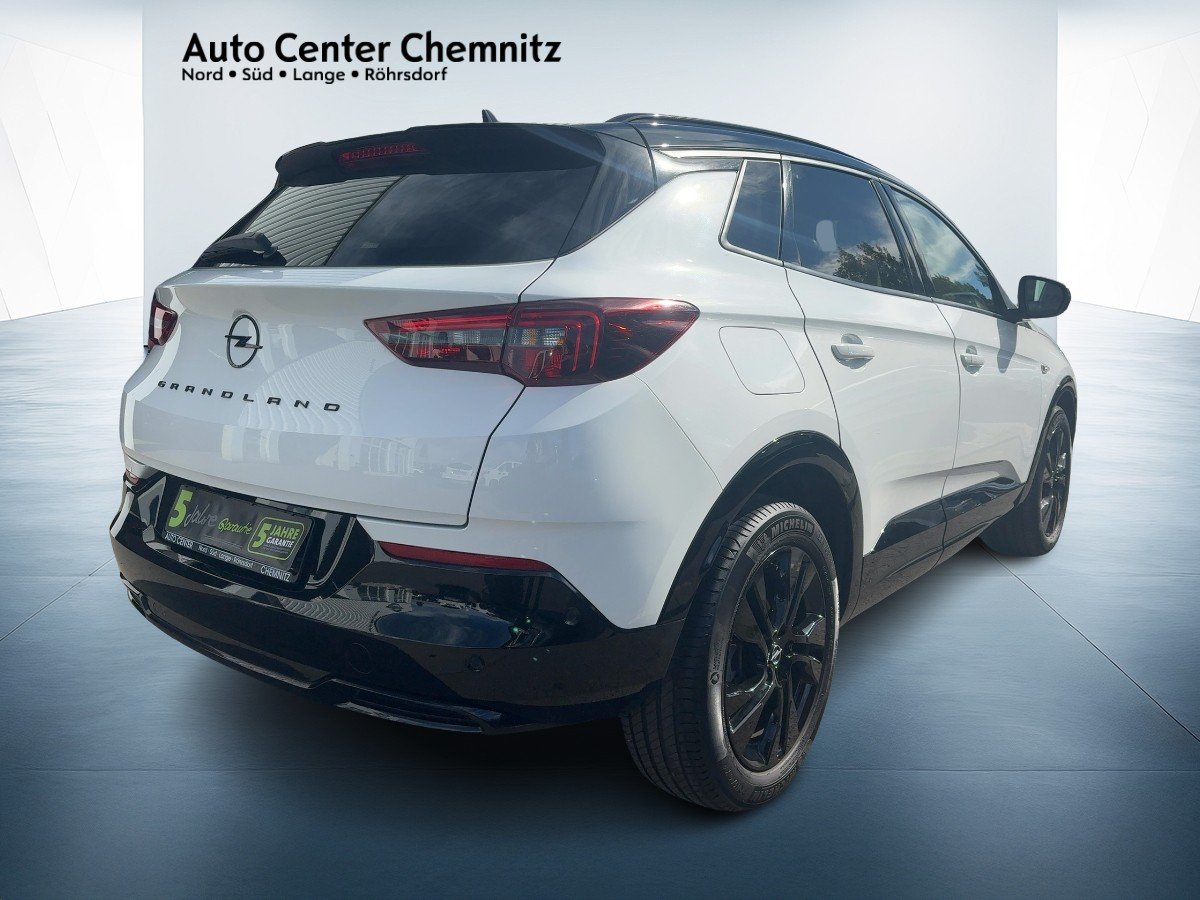 1.2 T  GS Line Alcantara+Navi+SHZ+Kam. 5