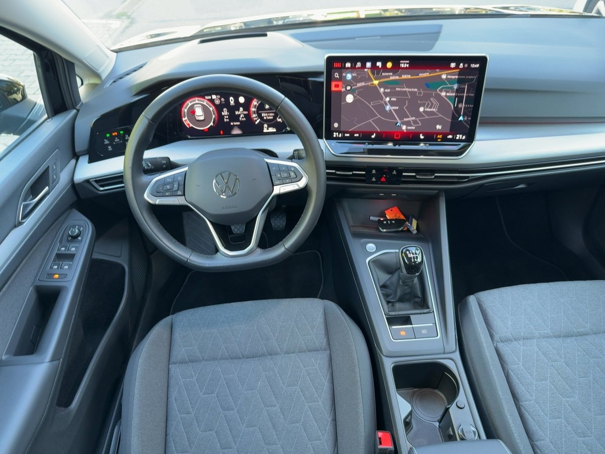 VIII 1.5 TSI W Life ACC/LED/Navi/SHZ/LHZ/Kam 12