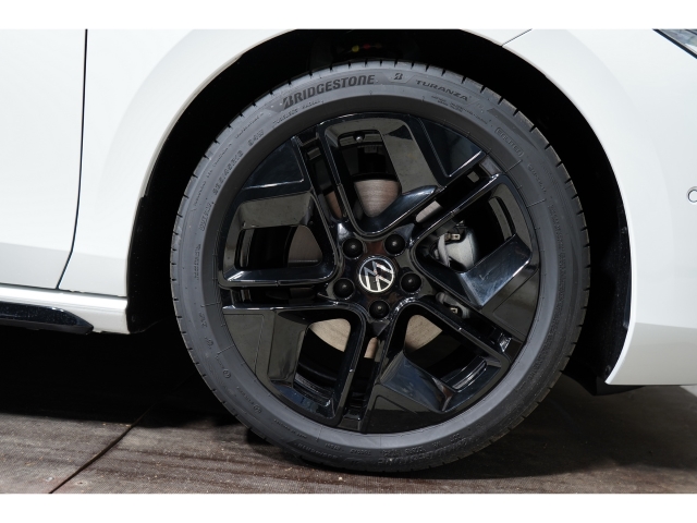R-Line 2.0 TDI DSG Pano AHK Matrix 14