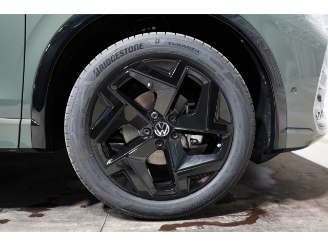 R-Line 1.5 eTSI 360 AHK Black Style 13