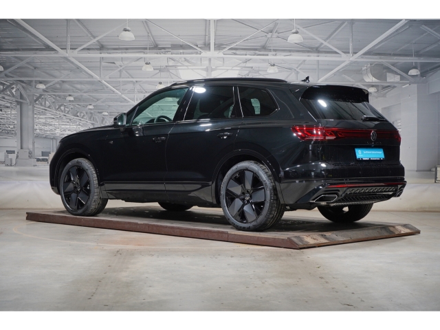 R-Line 3.0 TDI 360 Pano AHK 2