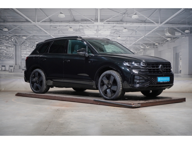 R-Line 3.0 TDI 360 Pano AHK 3