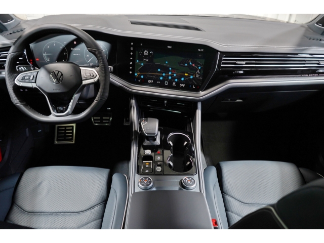 R-Line 3.0 TDI 360 Pano AHK 6