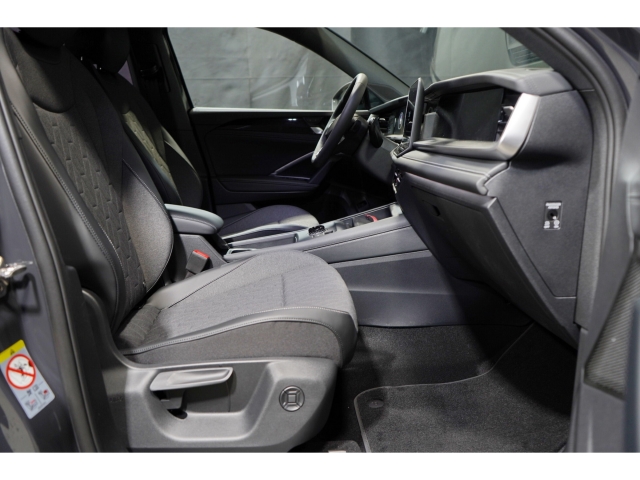 Life 2.0 l TDI SCR 360 ACC AHK 6