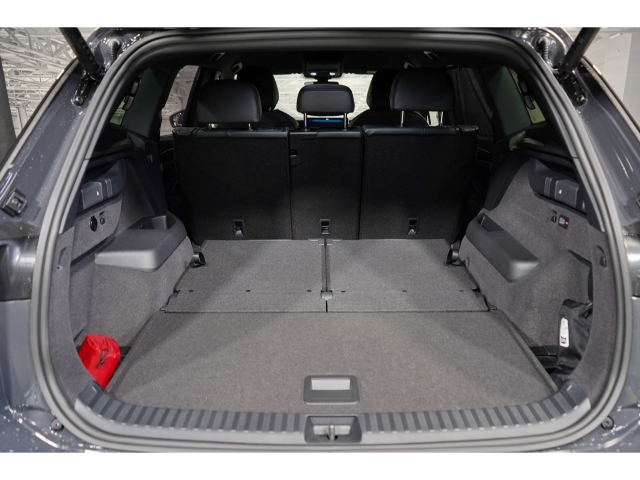 Life 2.0 l TDI SCR 360 ACC AHK 12