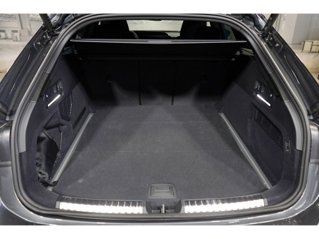 Avant TDI quattro S line 360 ACC AHK 11