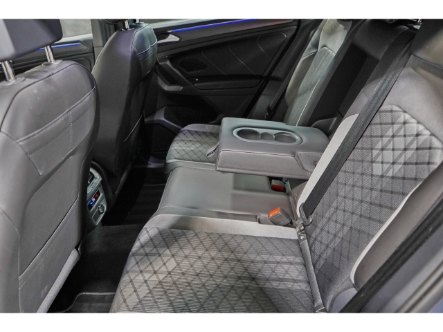 R-Line 2.0 TDI 4M AHK Kamera 20-Zoll 10