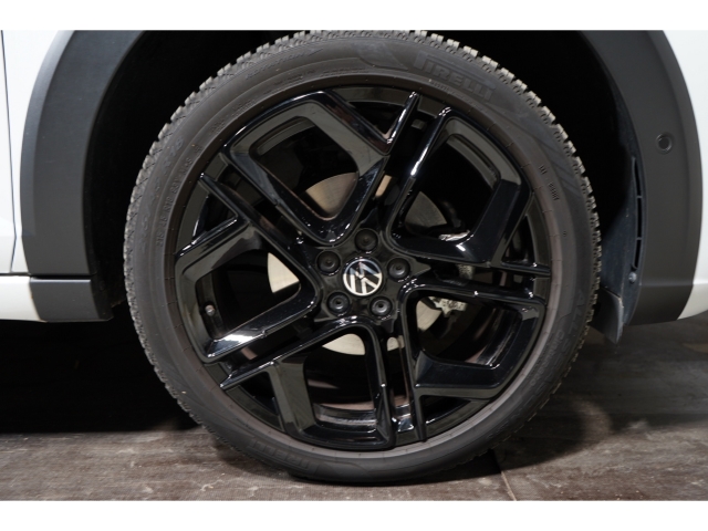 R-Line 1.5 TSI Black Style ACC IQ.LIGHT 13