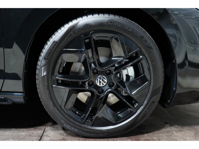 R-Line 2,0TDI Black Style IQ.LIGHT 14