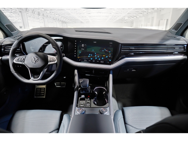 R-Line 3.0 TDI 4M Pano 360 Kamera HuD 22 6