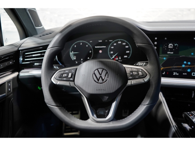 R-Line 3.0 TDI 4M Pano 360 Kamera HuD 22 7