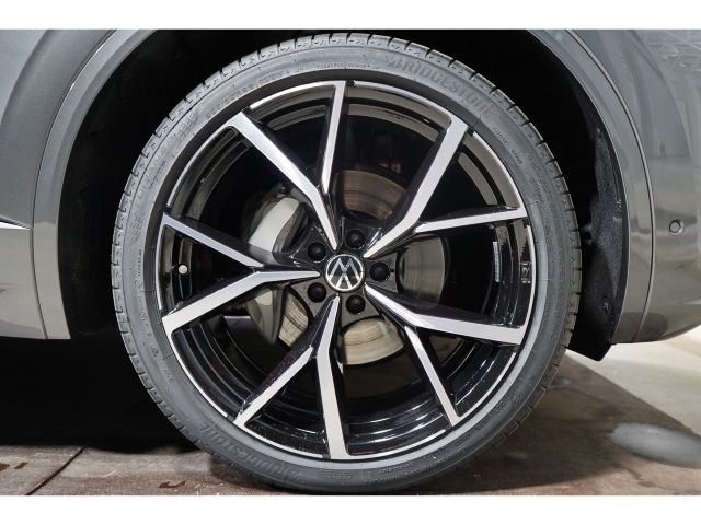 R-Line 3.0 TDI 4M Pano 360 Kamera HuD 22 14
