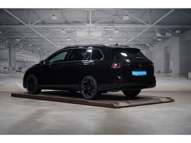 R-Line 1.5 eTSI DSG AHK Matrix Panora 2