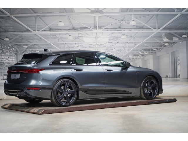 Avant S line business quattro AHK HUD LU 3