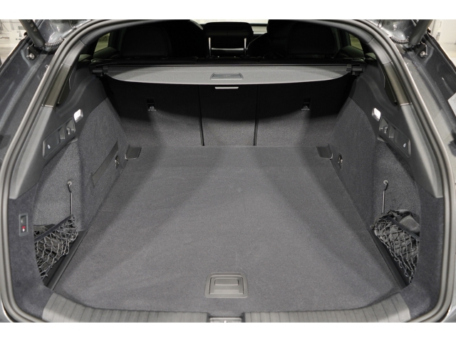 Avant S line business quattro AHK HUD LU 11