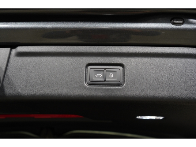 Avant S line business quattro AHK HUD LU 12