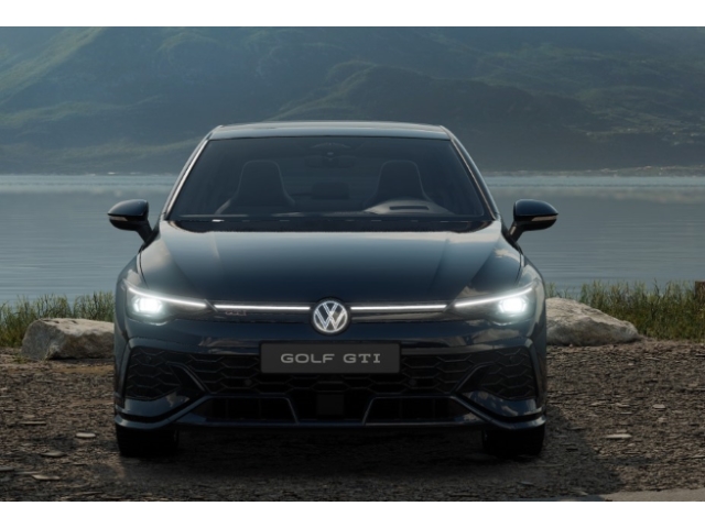 Clubsport 2.0 TSI DSG Black Style IQ.LIGH 4