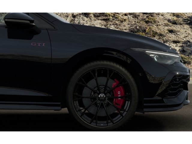 Clubsport 2.0 TSI DSG Black Style IQ.LIGH 5