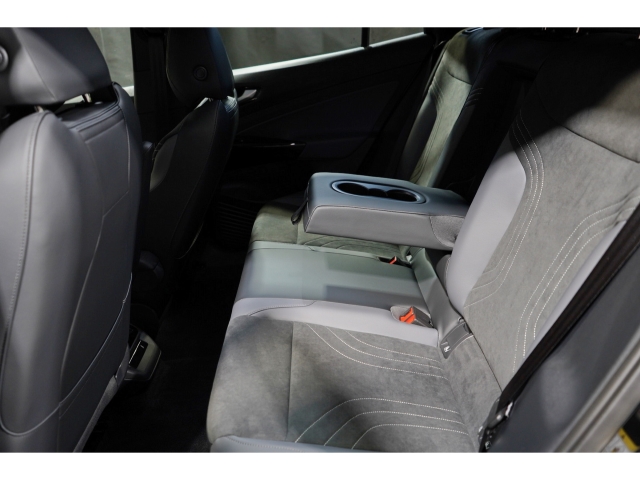 Pro Black Edition IQ.DRIVE Komfortpaket 11