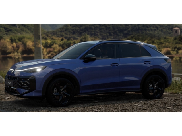 R-Line 1.5 eTSI DSG Black Style IQ.LIGHT IQ. 2