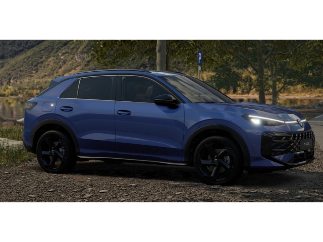 R-Line 1.5 eTSI DSG Black Style IQ.LIGHT IQ. 3