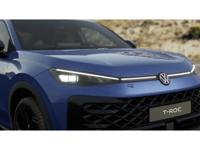 R-Line 1.5 eTSI DSG Black Style IQ.LIGHT IQ. 7