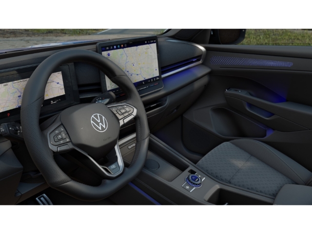 R-Line 1.5 eTSI DSG Black Style IQ.LIGHT IQ. 8