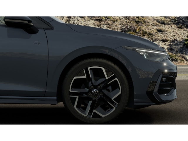 R-Line 1.5 eTSI DSG Black Style IQ.LI 5