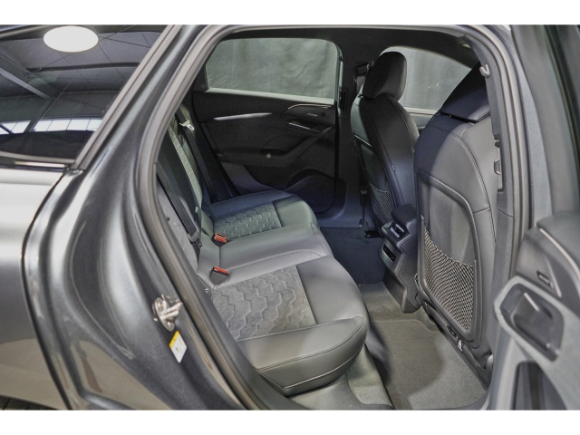 Sportback S line quattro TechPro AHK HUD 10
