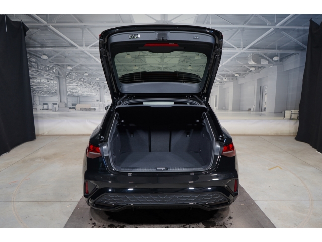 Sportback S line TFSI Tech+ Pano 18 Zoll 13