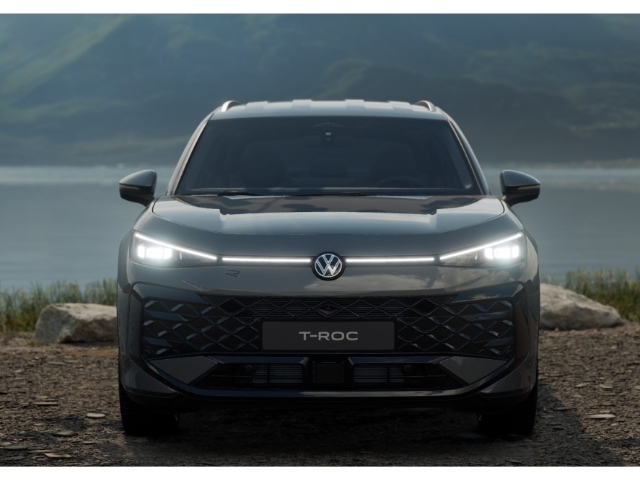R-Line 1.5 eTSI OPF DSG IQ.LIGHT IQ.DRIVE 4