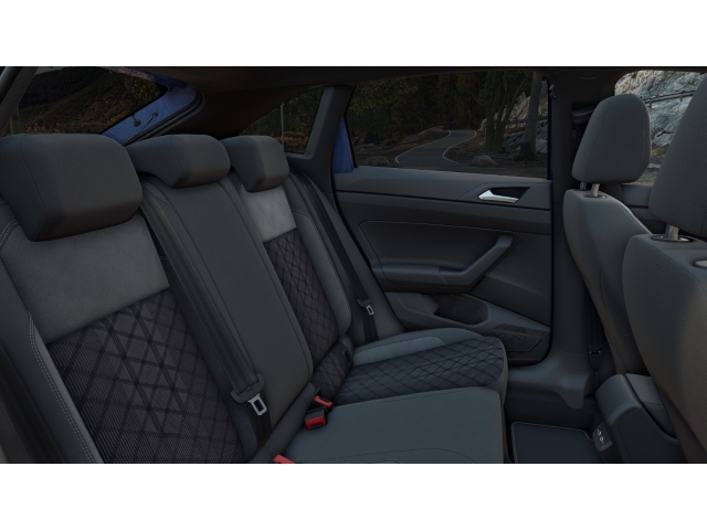 R-Line 1.5 TSI DSG Black Style IQ.DRIVE 9