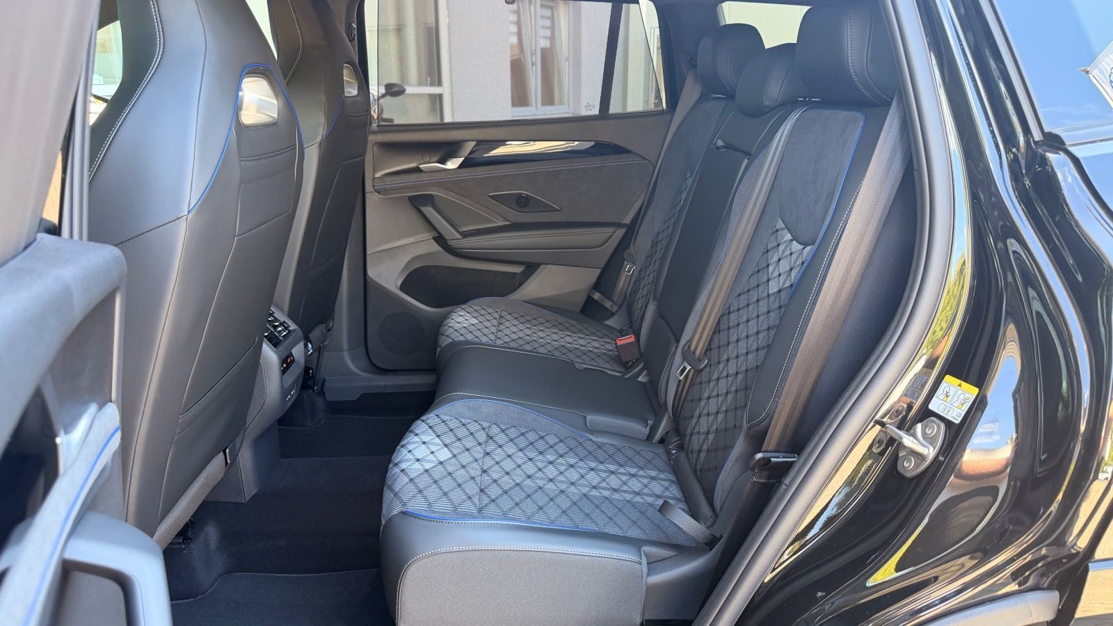R-Line eHybrid I AHK, IQ.Drive Premium,