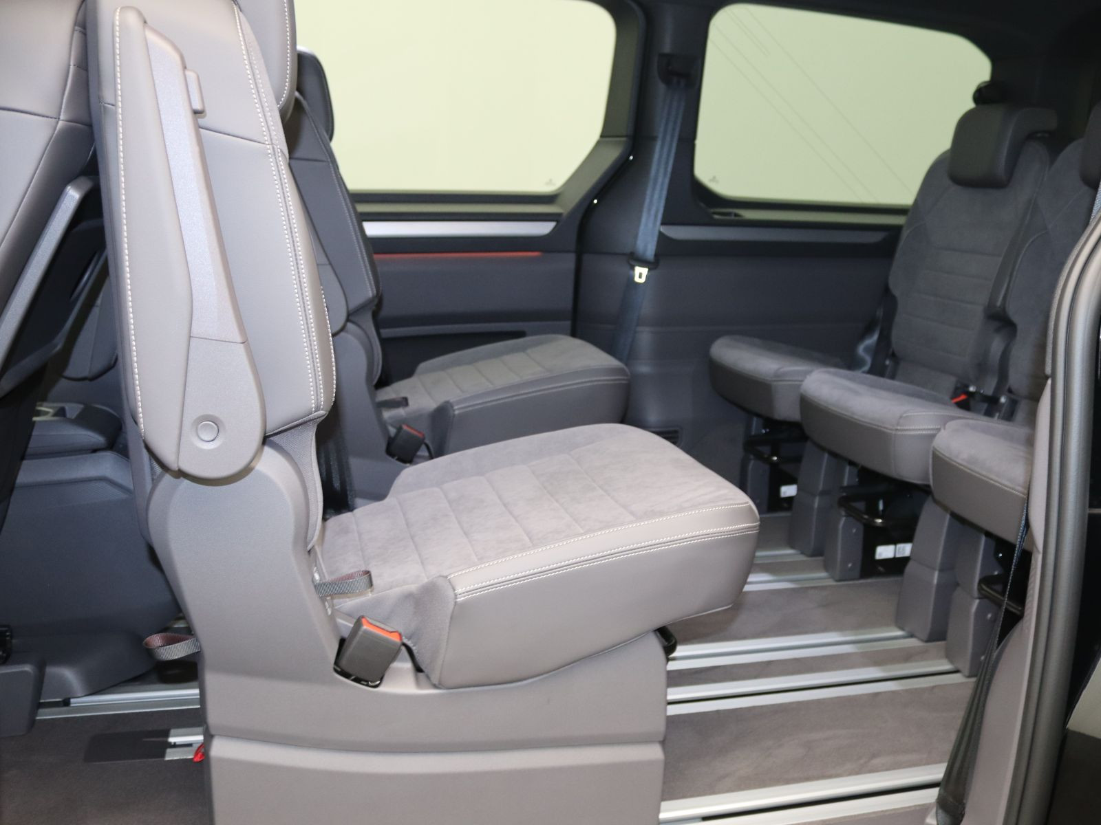 LÜ/ AHK, 7-Sitzer, Keyless, LED-Matr 10